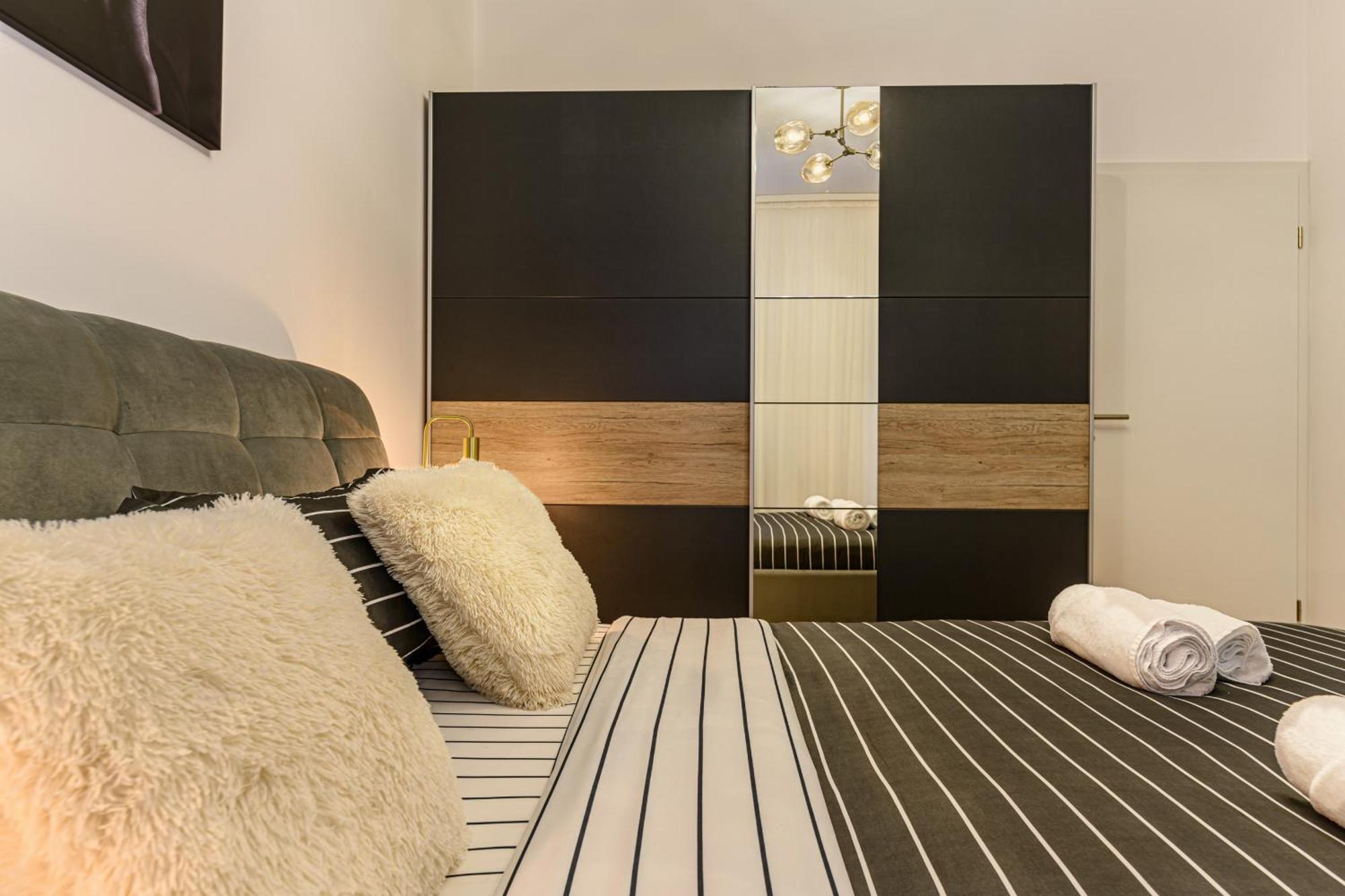 Luxury Landing Apartments Complex Qualis Брашов Экстерьер фото